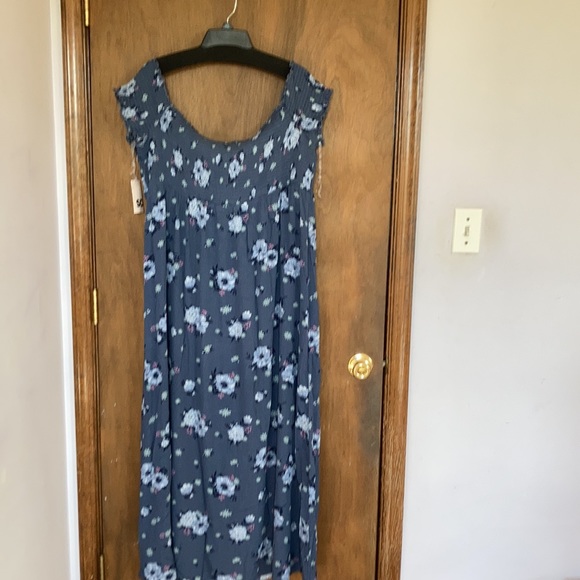 So off the shoulder smocked top floral print long dress XS or 2X jr - Picture 8 of 16